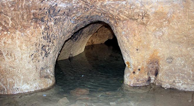 Evleri su basınca 5 kilometrelik yeraltı şehri ortaya çıktı