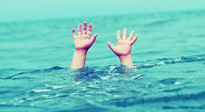Fatih, serinlemek için girdiği denizde boğuldu