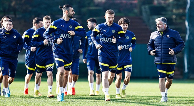 Fenerbahçe de Antalyaspor maçı hazırlıkları sürüyor
