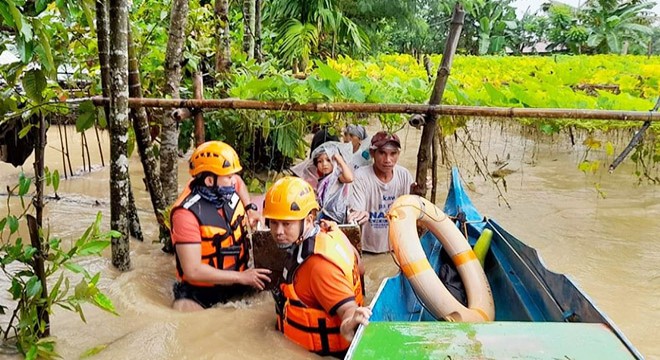 Filipinler’de Megi tropik fırtınası 167 can aldı