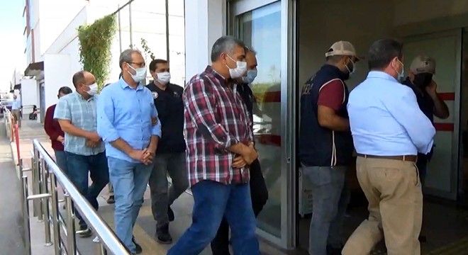 Firari FETÖ hükümlüsü 8 polis yakalandı