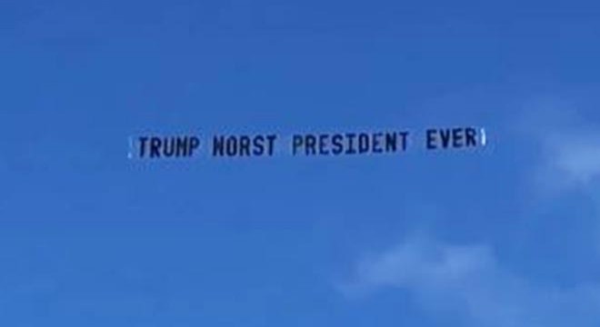 Florida’da Trump’a uçaklı protesto