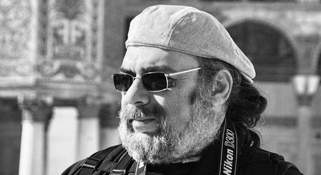 Fotoğraf sanatçısı Tufan Dinarlı, evinde ölü bulundu