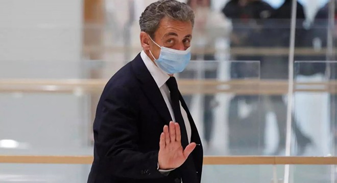 Fransa nın eski Cumhurbaşkanı Sarkozy’ye karşı yeni soruşturma