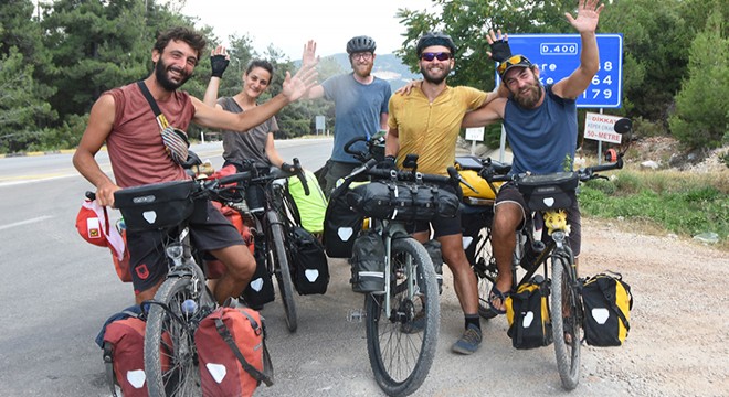 Fransız arkadaşların bisiklet turu