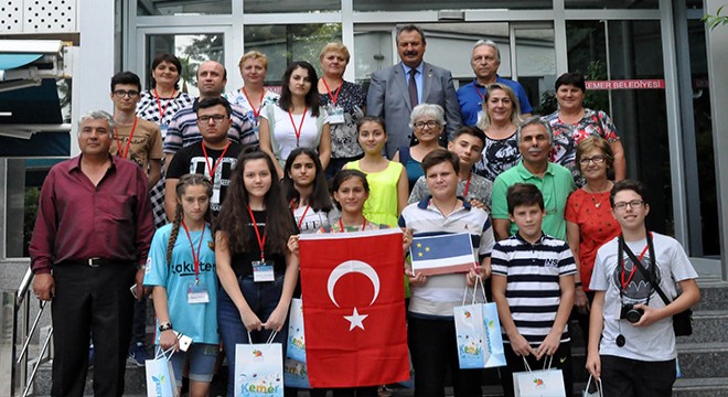 Gagavuz öğrencilerden Kemer Belediyesi ne ziyaret