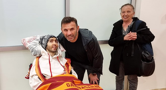 Galatasaraylı fanatik engelli genç, hayalini gerçekleştirdi