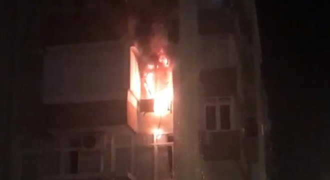 Antalya da gece yarısı daire yangını korkuttu