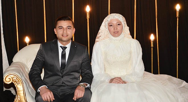 Genç çiftin düğününde Kırgız gelenekleri de uygulandı