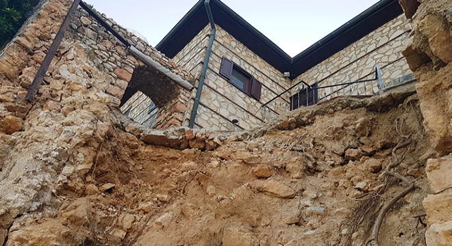 Godina nın yıktığı surların restorasyon ihalesi iptal