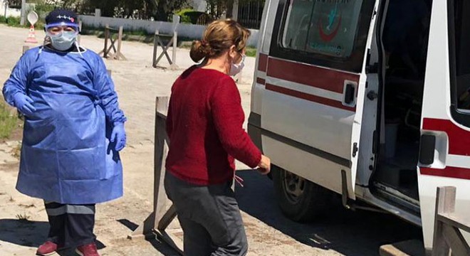 Hastaneden kaçan koronavirüs hastası kadın, evinde yakalandı