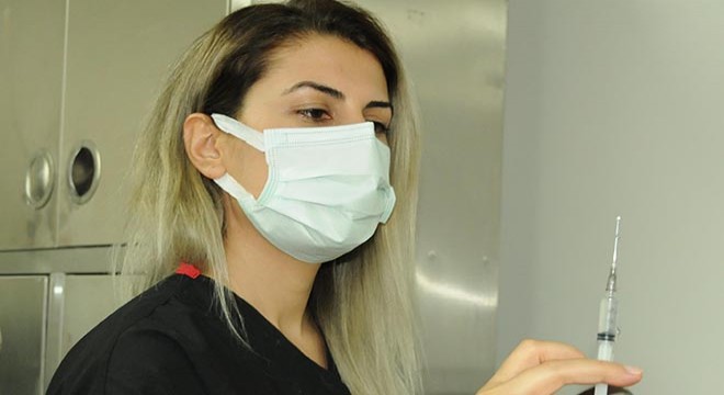 Hemşire: Maskesiz dolaşanlar keşke pandemi servisini görse