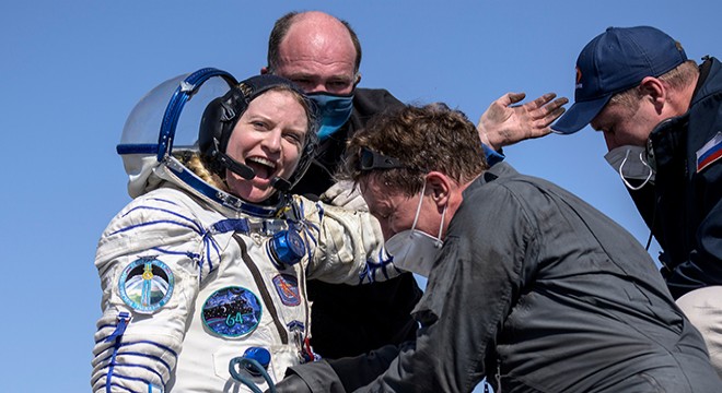 ISS’te 6 ay kalan astronot ve kozmonotlar dünyaya döndü