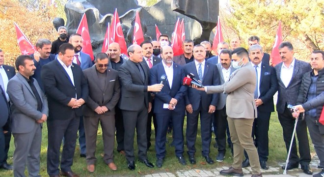 İYİ Partili Lütfü Türkkan a TBMM önünde  istifa  çağrısı