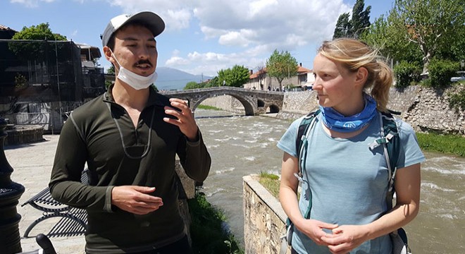 İki iklim aktivistin dünya turu Kosava da karantinayla bitti