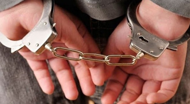 İnsan ticareti yapan 3 kişi tutuklandı
