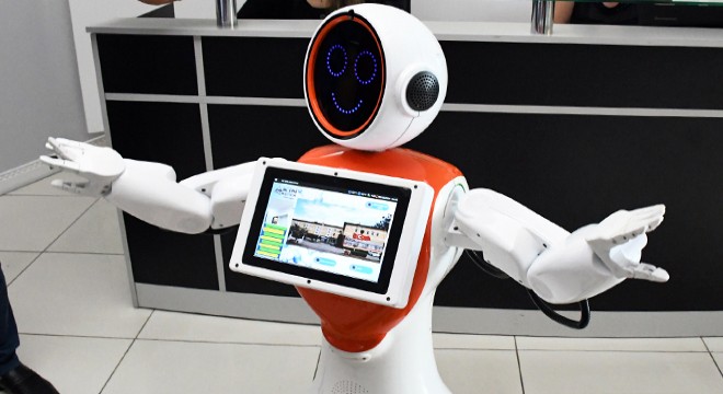 İnsansı robot Mini Ada Kemer de tanıtıldı