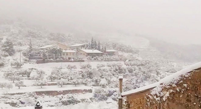 İspanya’da kar fırtınası: 600 yol ulaşıma kapandı