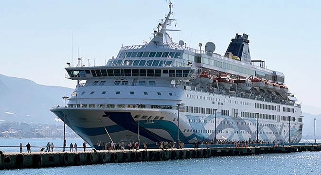 İsrailli turistler gemiyle Alanya ya geldi