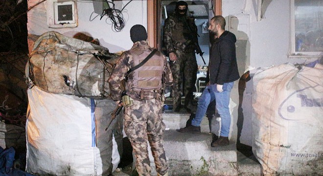 İstanbul da 7 ilçede uyuşturucu operasyonu: 44 gözaltı
