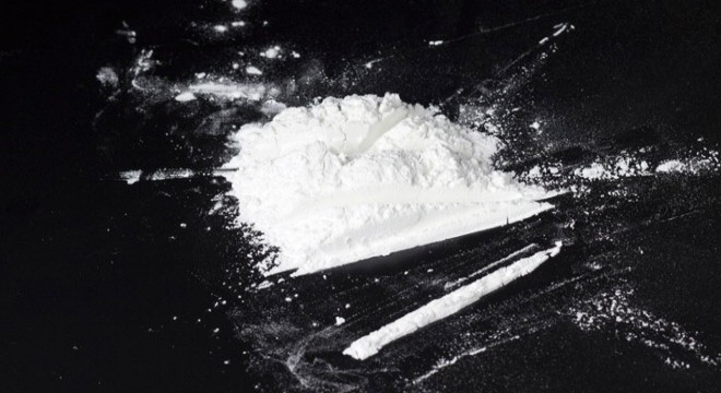 İstanbul dan Ankara ya 1 kilo 152 gram kokain getirdiler