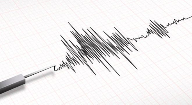 İzmir de 4.2 büyüklüğünde deprem