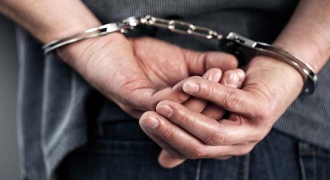 İzmir de uyuşturucu operasyonu: 69 gözaltı