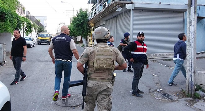 İzmir de  yeşil reçete  operasyonu: 25 gözaltı