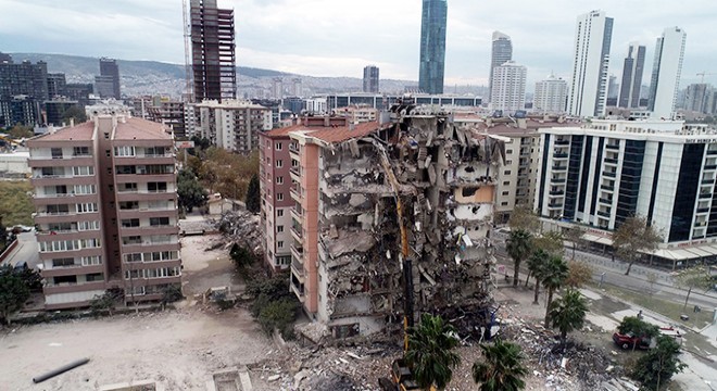 İzmir depremiyle ilgili bilirkişi raporu sonrası 22 gözaltı kararı