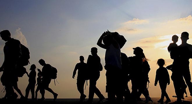 Kaçak göçmen operasyonu: 95 kişi yakalandı