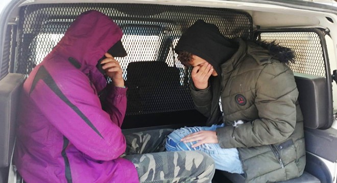 Kaçak göçmenler, tarihi medresede uyurken yakalandı