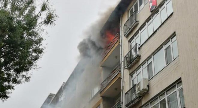 Kadıköy de yangın paniği