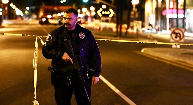 Kaliforniya’da silahlı saldırgan intihar etti