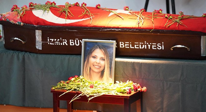 Kazada ölen Sezen için üniversitede hazin tören