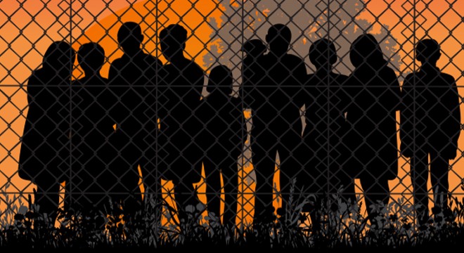 Kamyonetin kasasından 41 kaçak göçmen çıktı