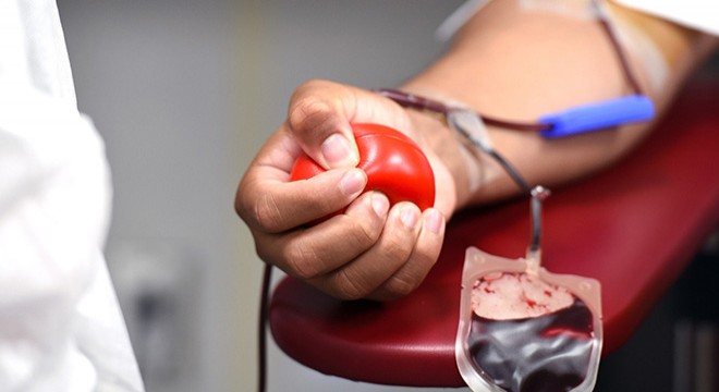 Kanada, eşcinsel erkeklere uygulanan kan bağışı yasağını kaldırdı