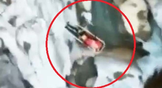 Kanyonda yamaçtan düşen kişi helikopterle kurtarıldı