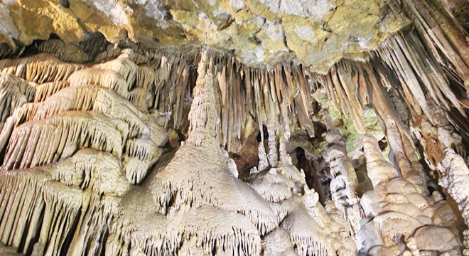 Karaca Mağarası nı 120 bin kişi ziyaret etti