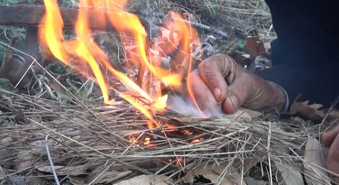 Kav mantarı ile ateş yakma kültürü yaşatılıyor