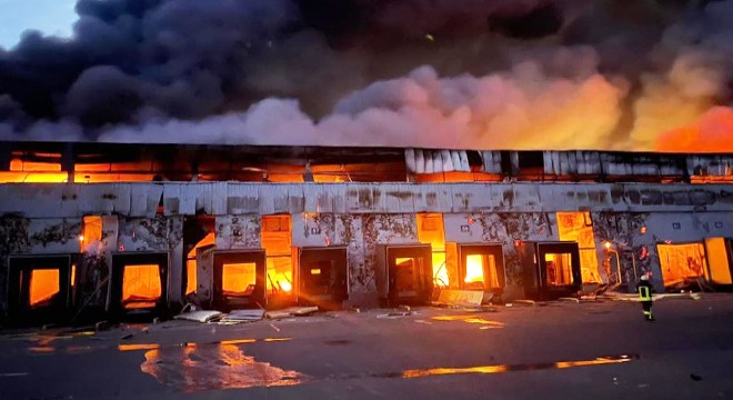 Kiev bölgesinde donmuş gıda deposu bombalandı