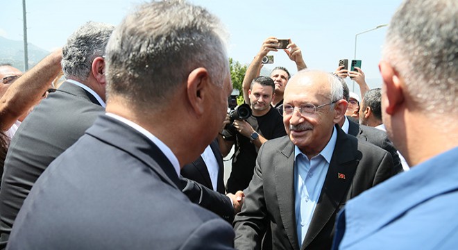 Kılıçdaroğlu, cezaevinde tutuklu Böcek ve Kara'yı ziyaret etti