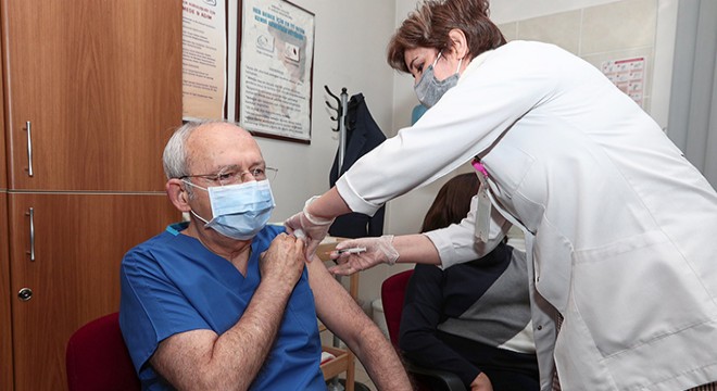 Kılıçdaroğlu, koronavirüs aşısının ikinci dozunu yaptırdı