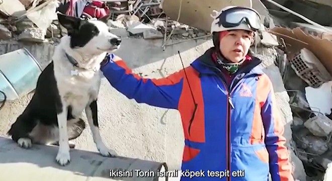 Kırgız kurtarma köpeği 2 kişinin enkazdan çıkmasını sağladı