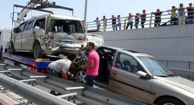 Konya da 4 araçlı zincirleme trafik kazası: 6 yaralı