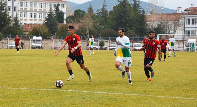 Korkuteli Belediyespor, 3 puanı 3 golle aldı