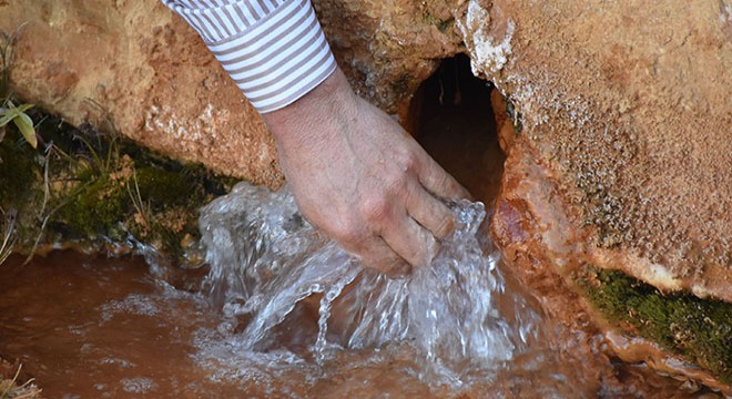 Köy arazisinden çıkan kükürtlü jeotermal su tescillendi