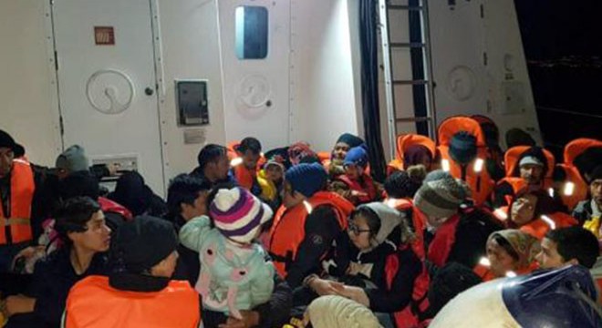 Kuşadası Körfezi nde 4 günde 218 kaçak göçmen yakalandı
