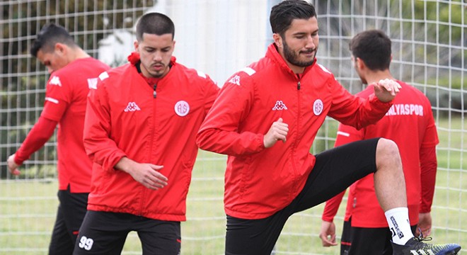 Ligin kırmızısı Antalyaspor
