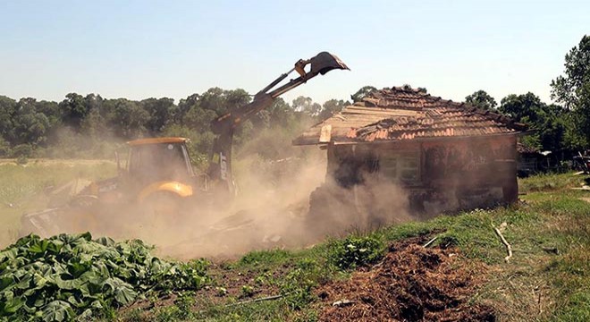 Longoz Ormanları ndaki kaçak yapılar yıkıldı