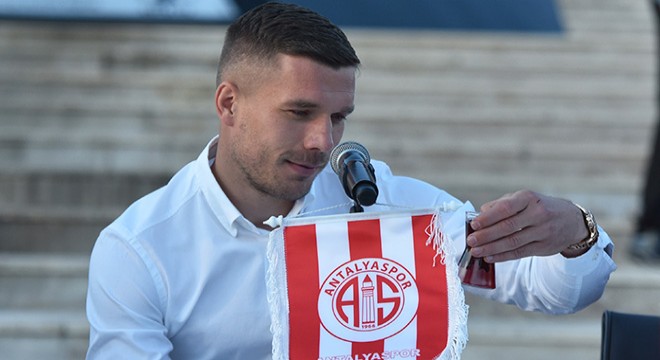 Lukas Podolski: Antalyaspor a tatile gelmedim